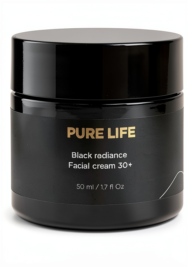 Application de la crème AOKLABS sur le visage