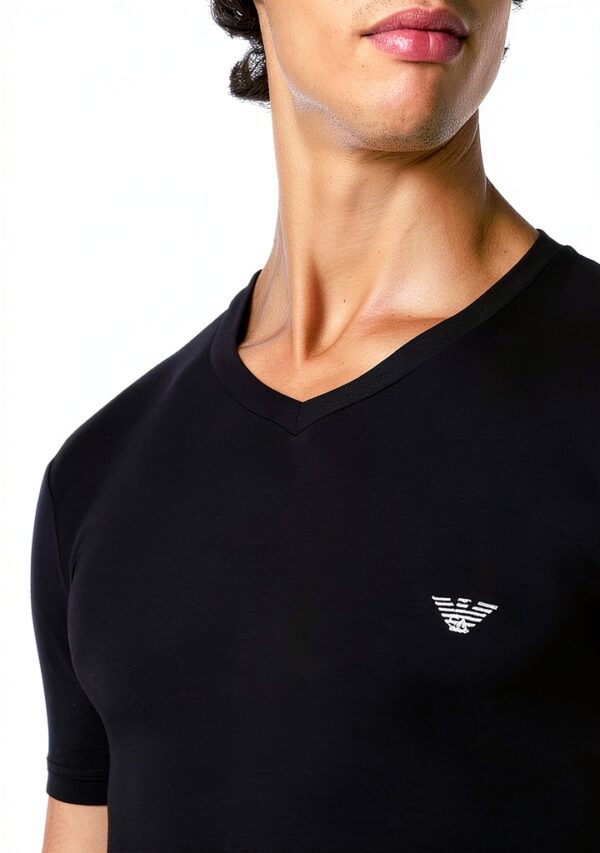 Tshirt homme Armani noir coupe classique-1