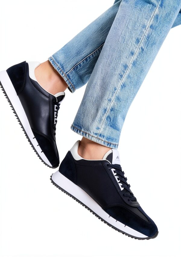 Baskets EA7 Homme Blancs 44 EU Daim et Textile Premium-3